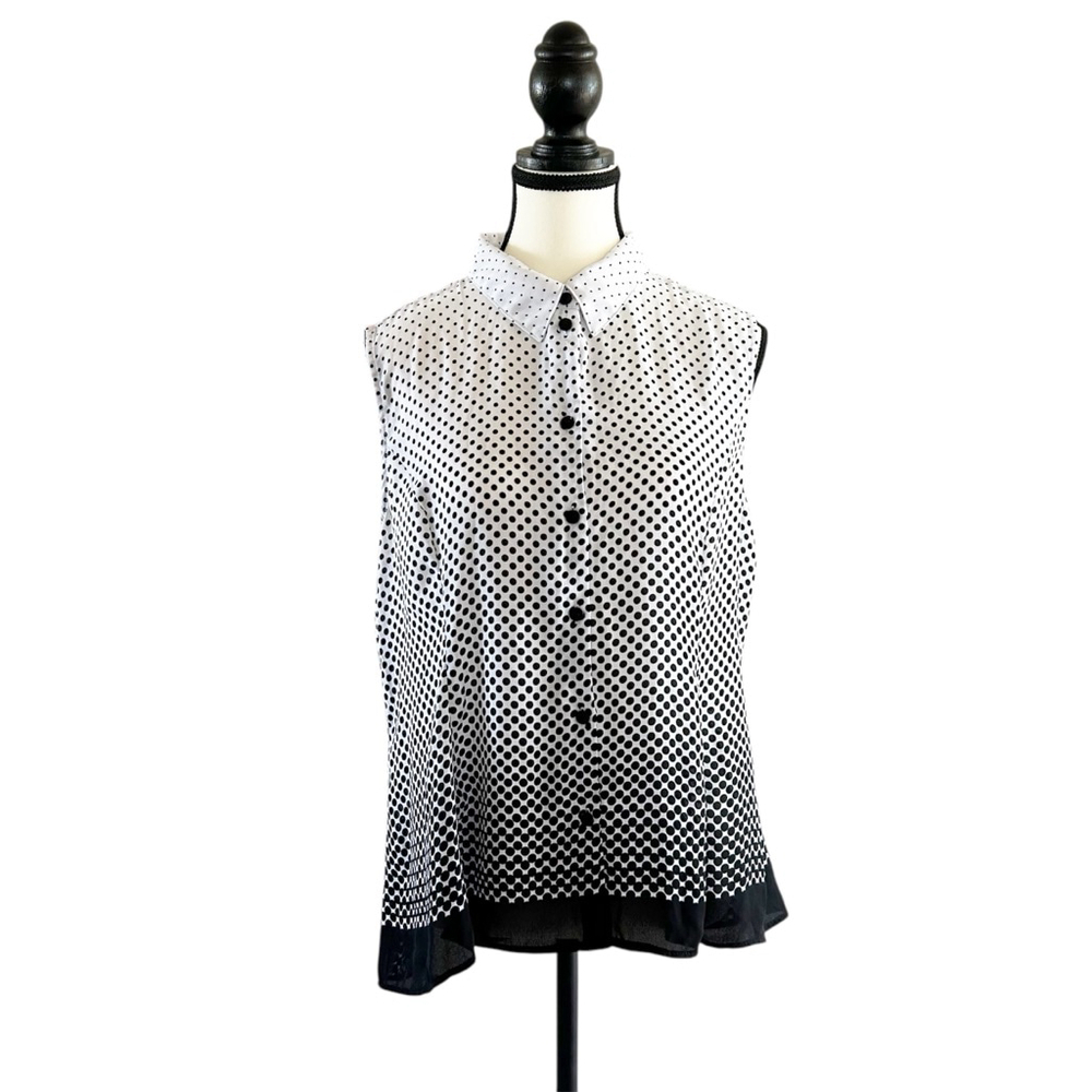 Women's TanJay Button Down Blouse Size M White & Black Polka Dot Sleeveless